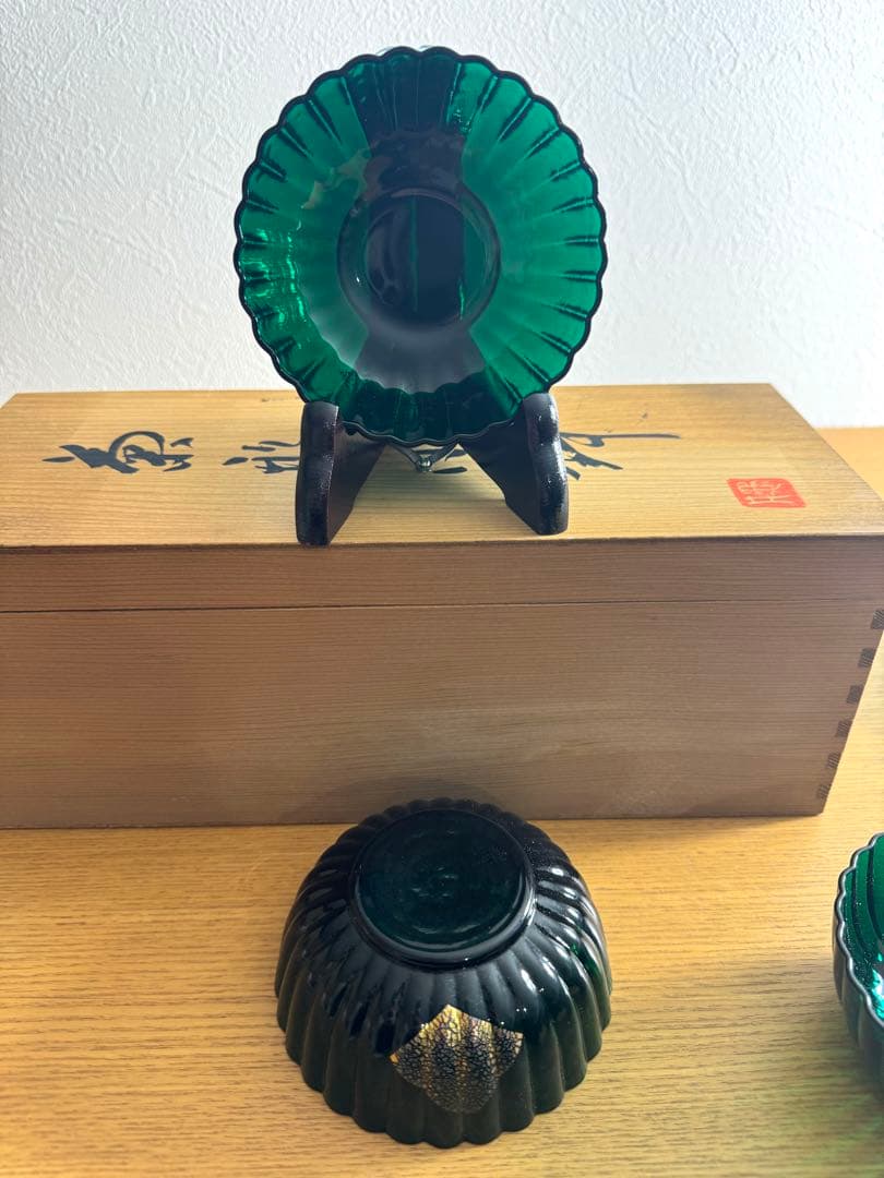 長崎ガラス　亀井ガラス　グリーン　菊形小鉢　未使用品　五客組　共箱