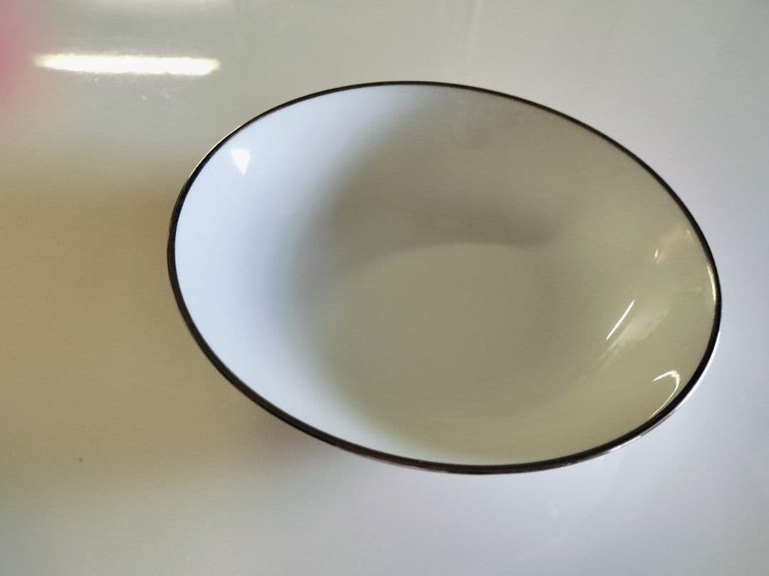 ボウル ホワイト 銀縁 約24cm ベルナルドフランス製