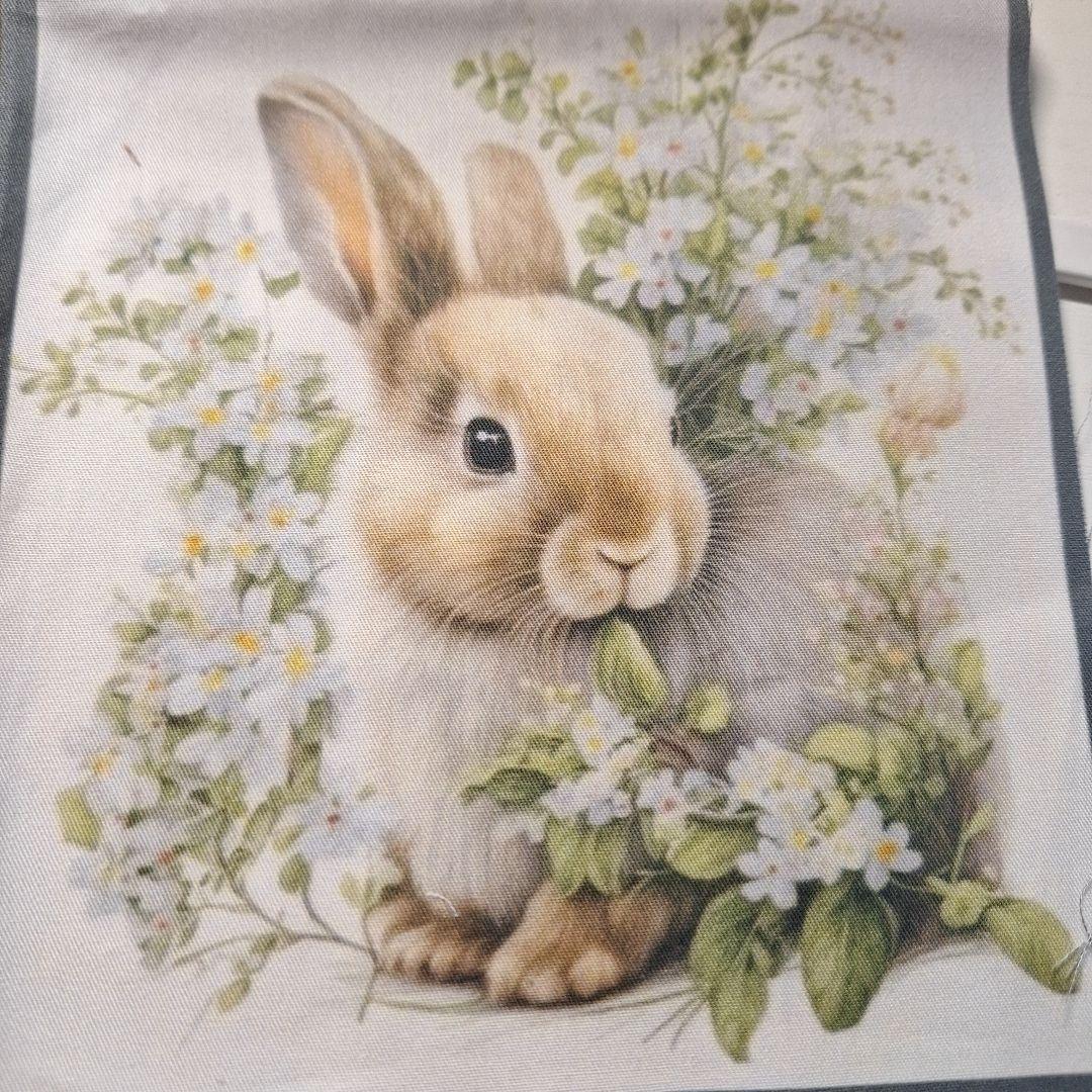 うさぎばかりパネル生地　ハンドメイド