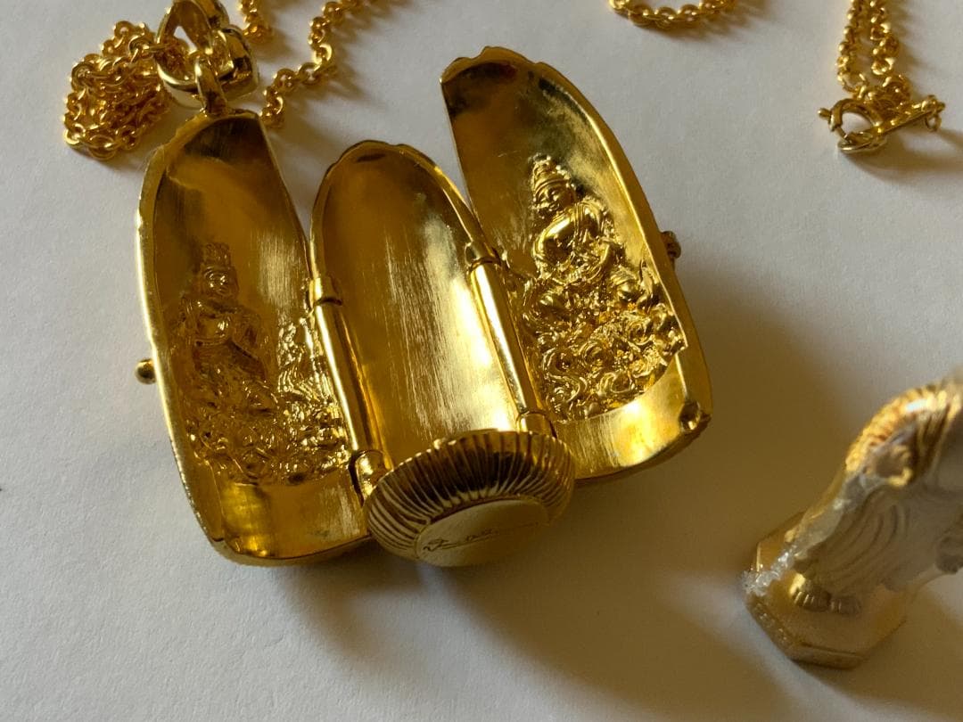 【希少】Jean Claude ジャン・クロード 厨子型 お守りペンダント