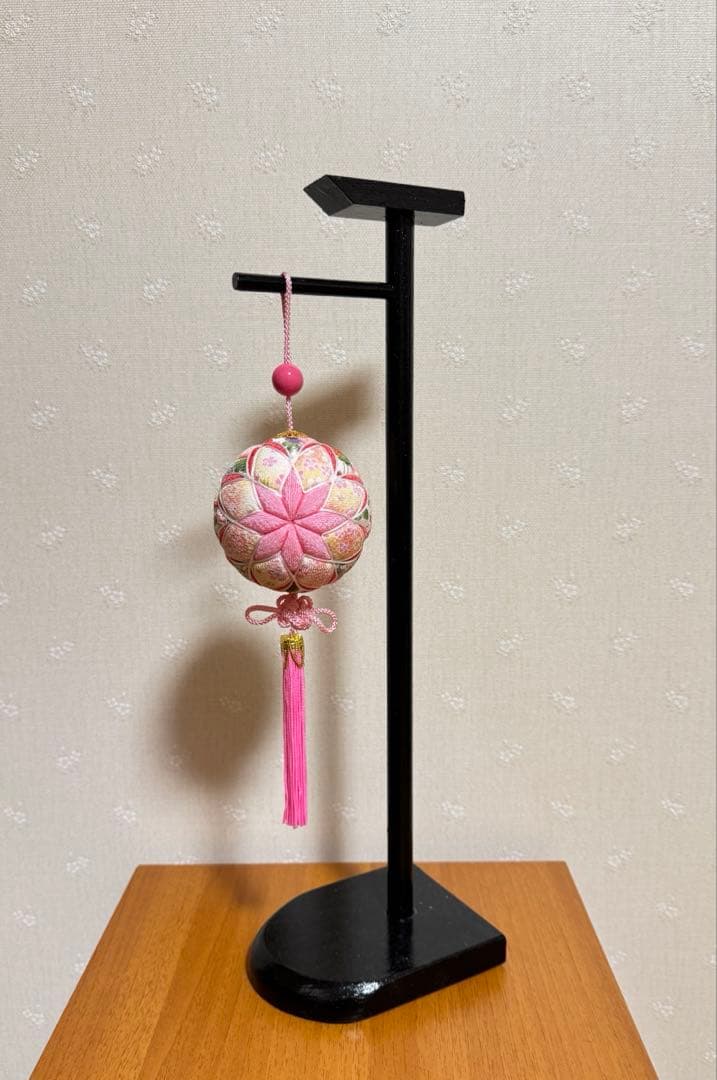 ピー子　木目込みまり　吊るし飾り8センチ玉002