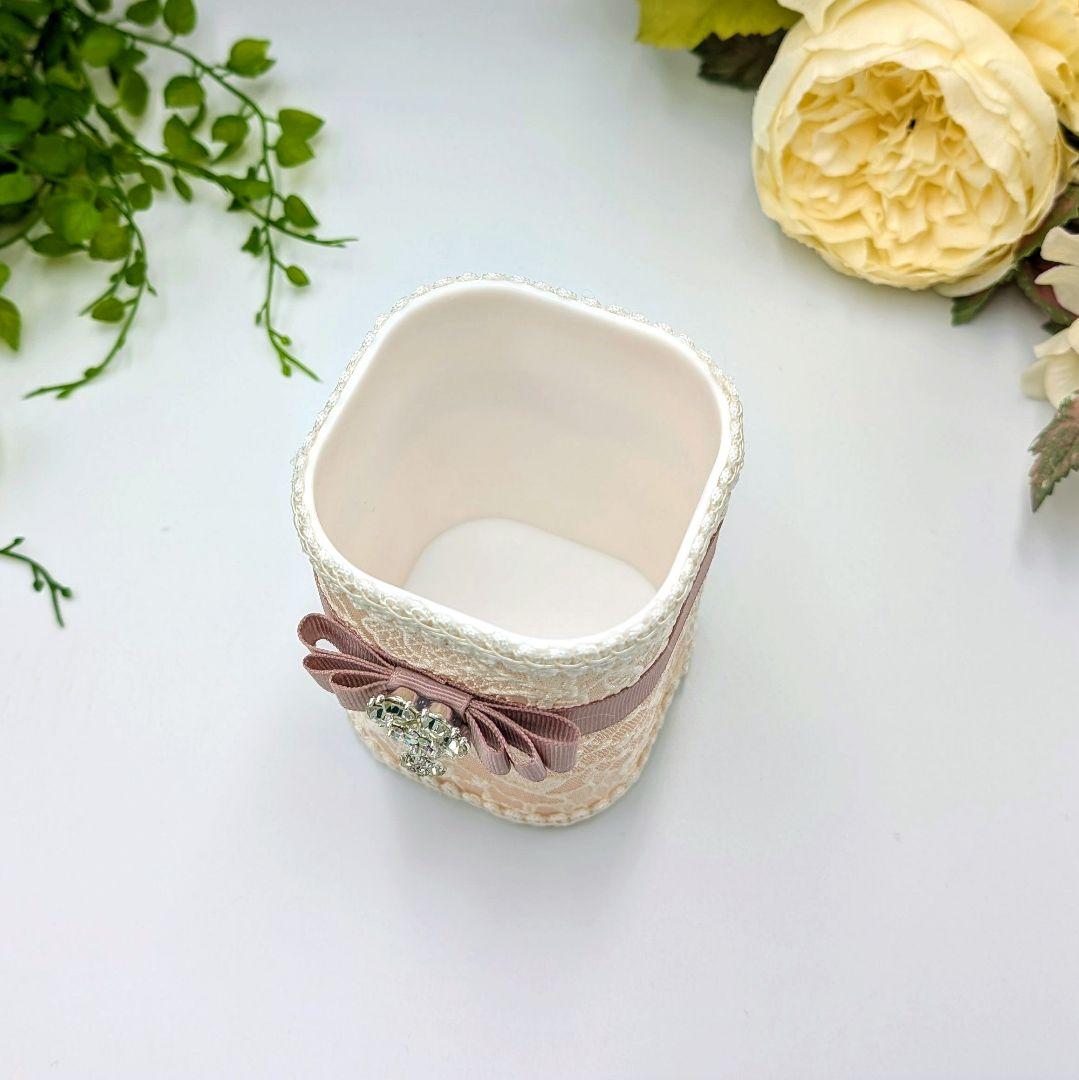 収納ボックス小、ペンスタンド エンボス風 薔薇柄 ピンク ファブリックデコレー