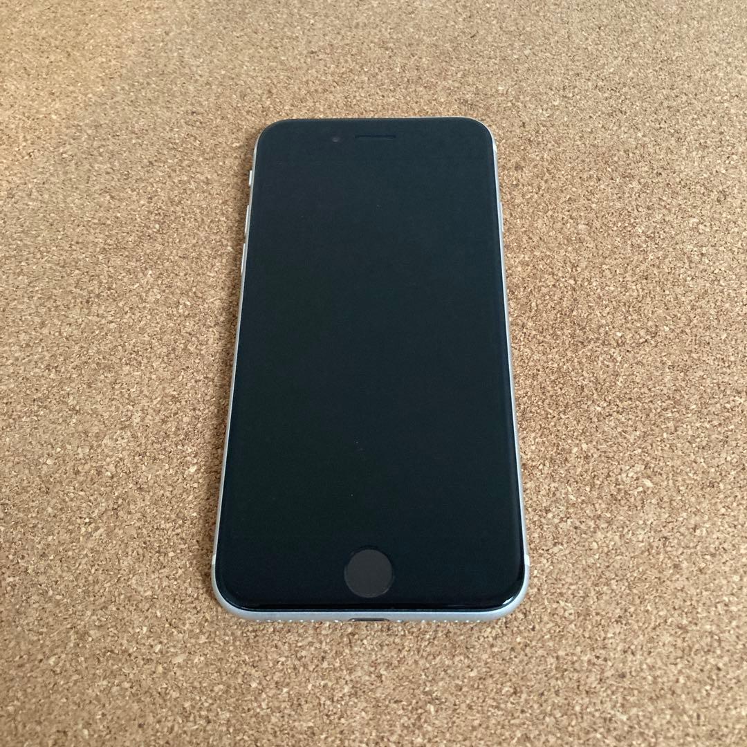 4168【早い者勝ち】美品☆電池新品☆iPhoneSE2 64GB SIMフリー