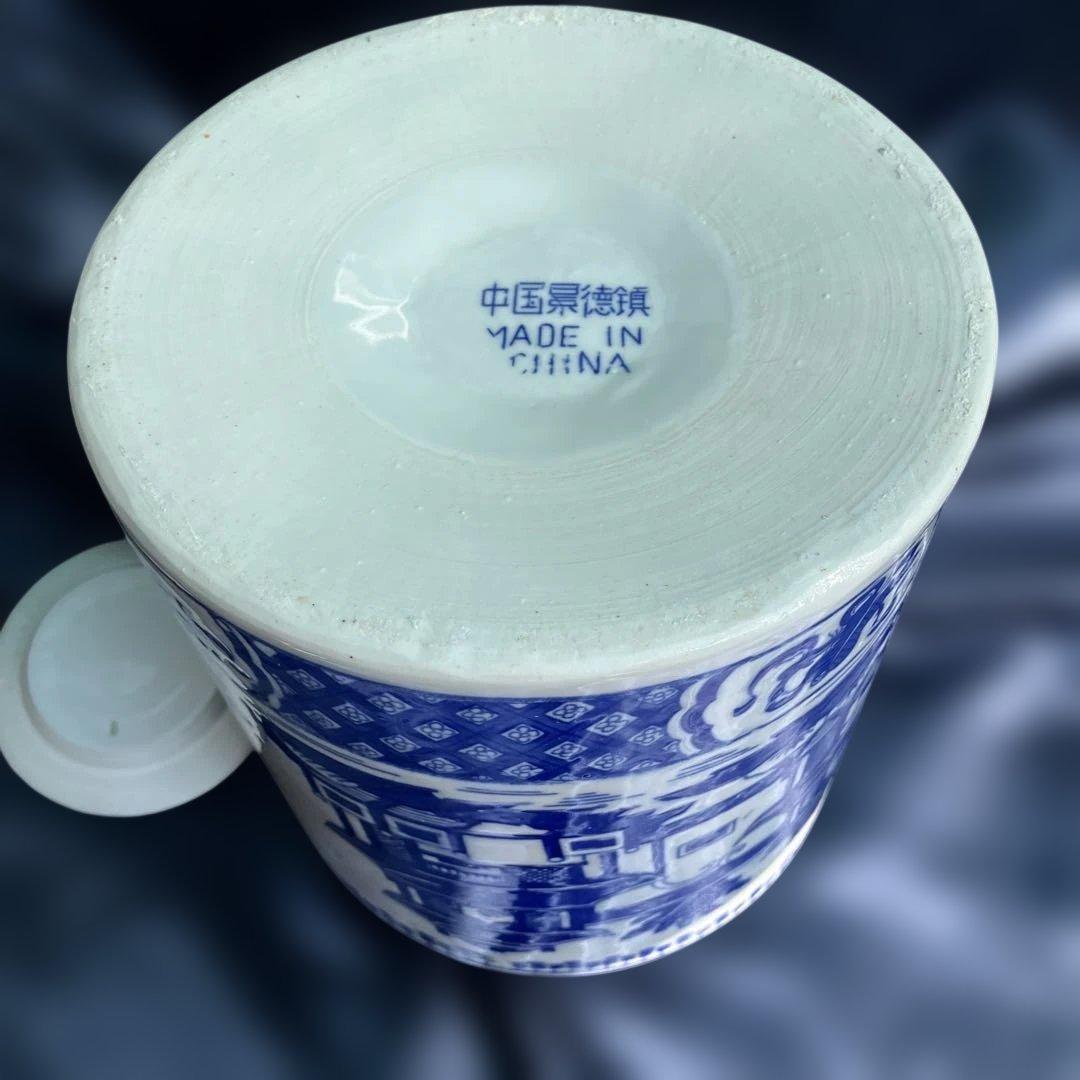 (514)かなりのアンティーク品中国景徳鎮の青白磁の風景画大型ポット