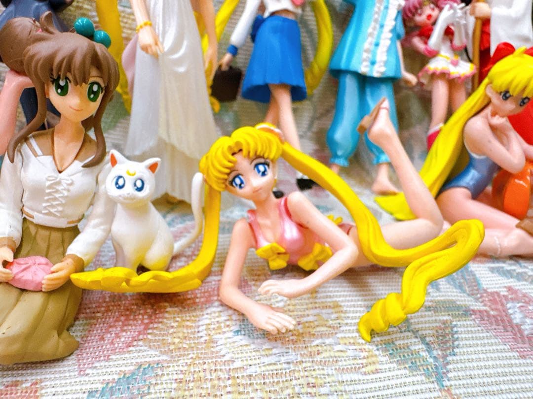 セーラームーン フィギュア 土台なし