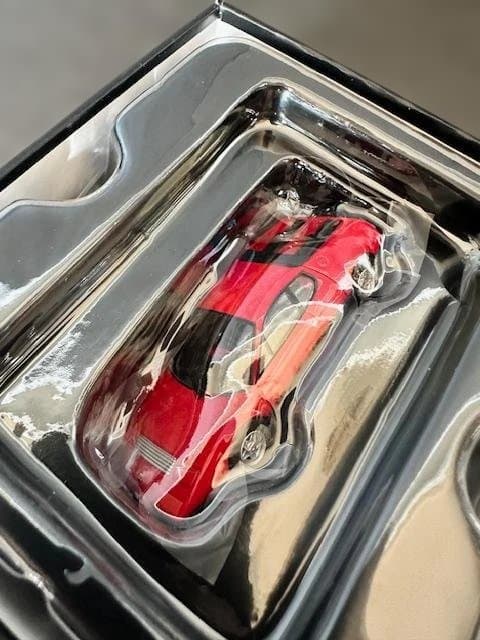 【未使用・TOMYTEC】フェラーリ 365 GT4 BB（赤/黒）