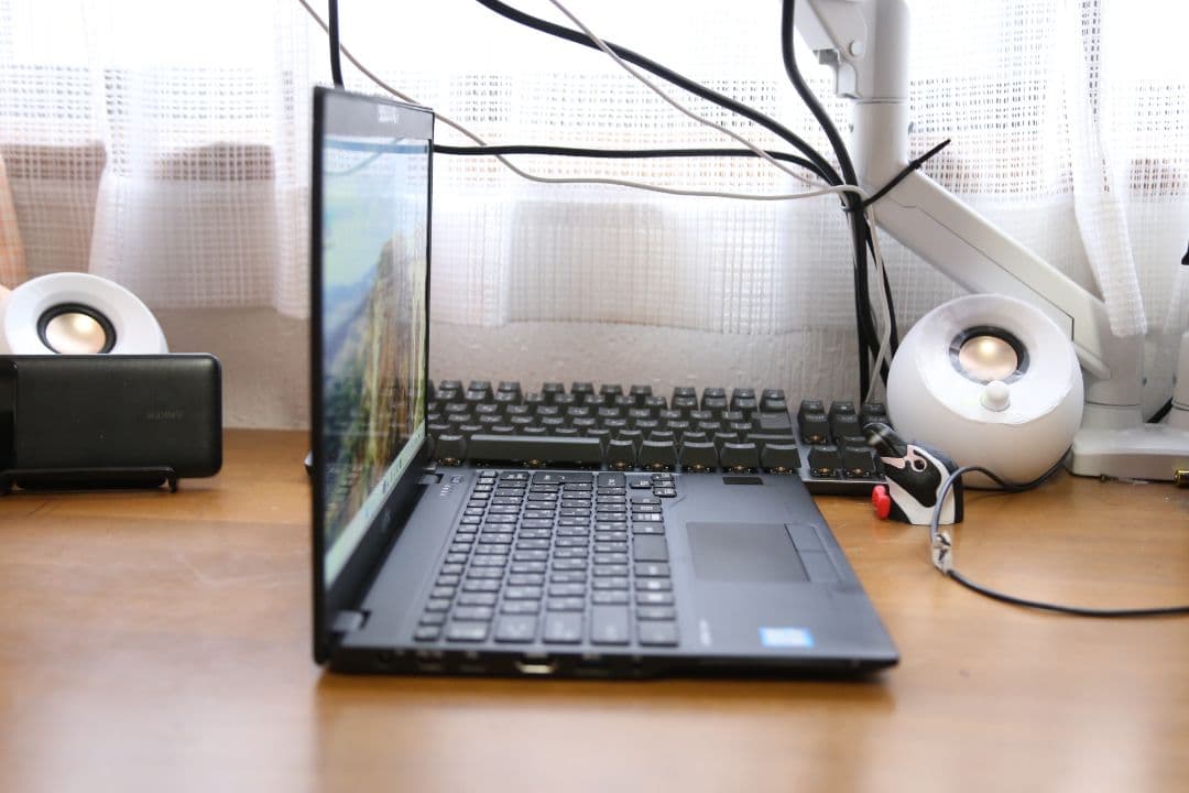 富士通 Lifebook U939/B core i5 8GB 256GB