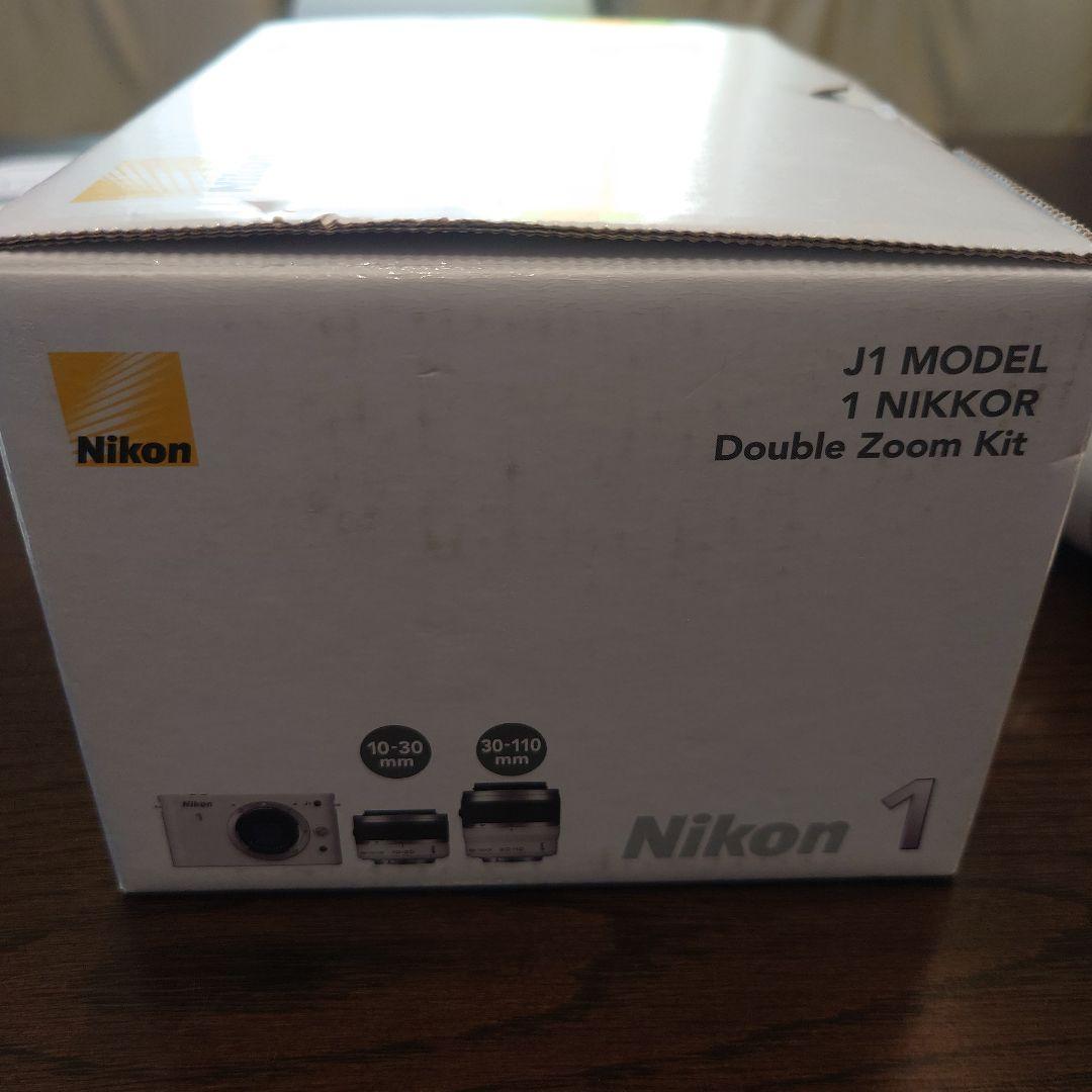 Nikon 1 J1 ダブルズームキット　ホワイト