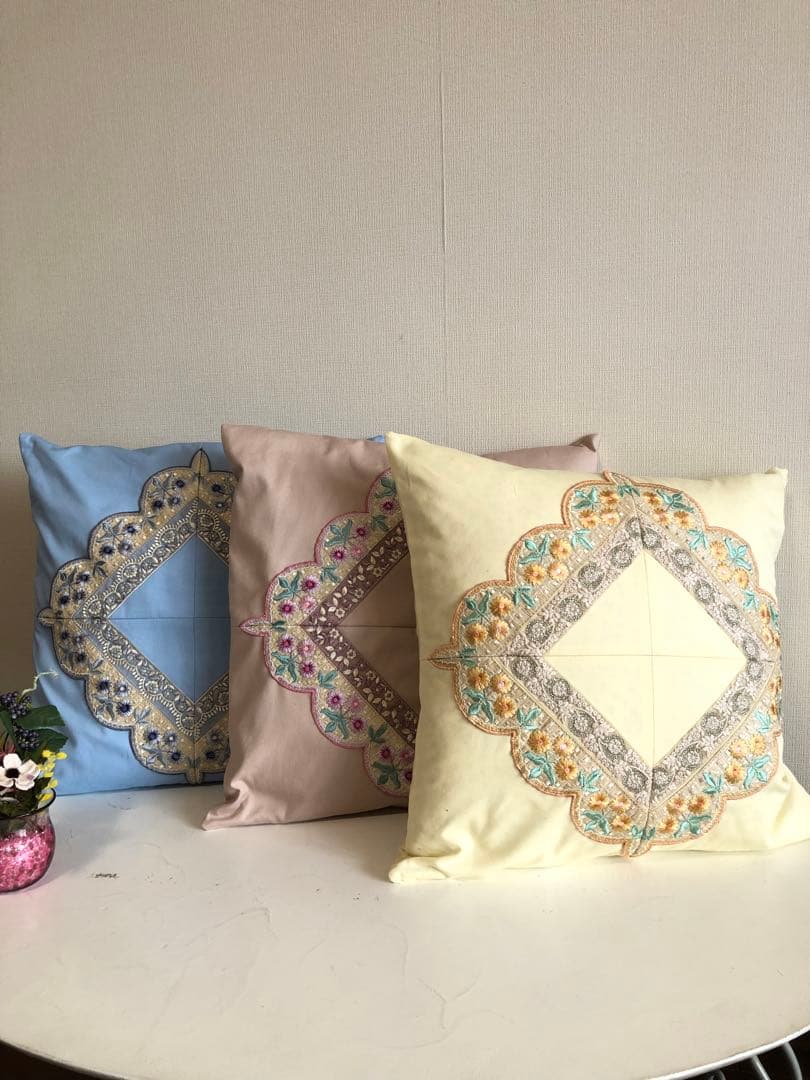 クッションカバー　　くすみピンク系Ⅱ　刺繡リボン