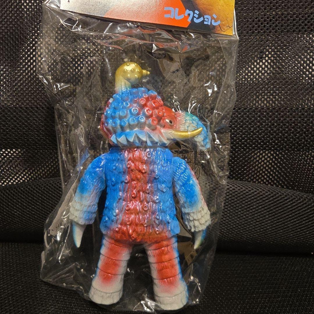 ソフビ　バクタリ　ベアモデル