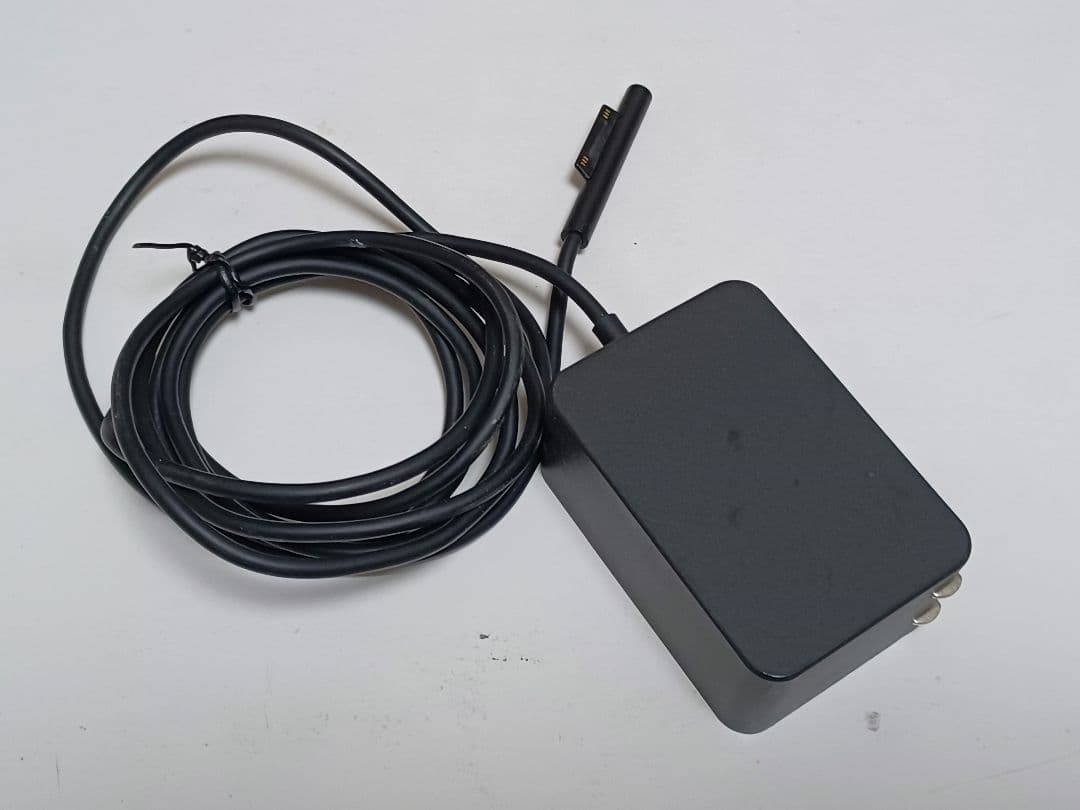 Microsoft Surface go 第1世代 タイピングカバー付