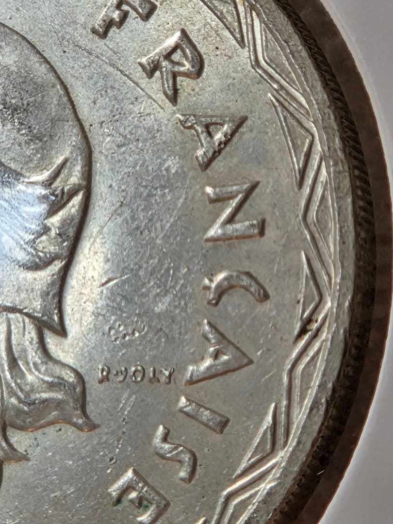 フランス領ニューへブリジース諸島　マリアンヌ像　100フラン銀貨