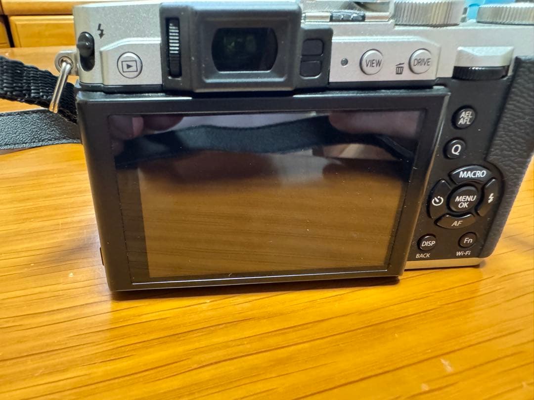 【美品】FUJIFILM X30 コンパクトデジタルカメラ