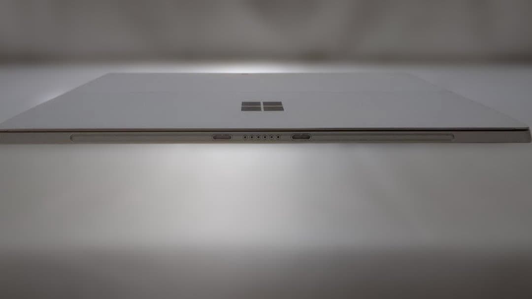 Microsoft Surface Pro ホワイト 本体