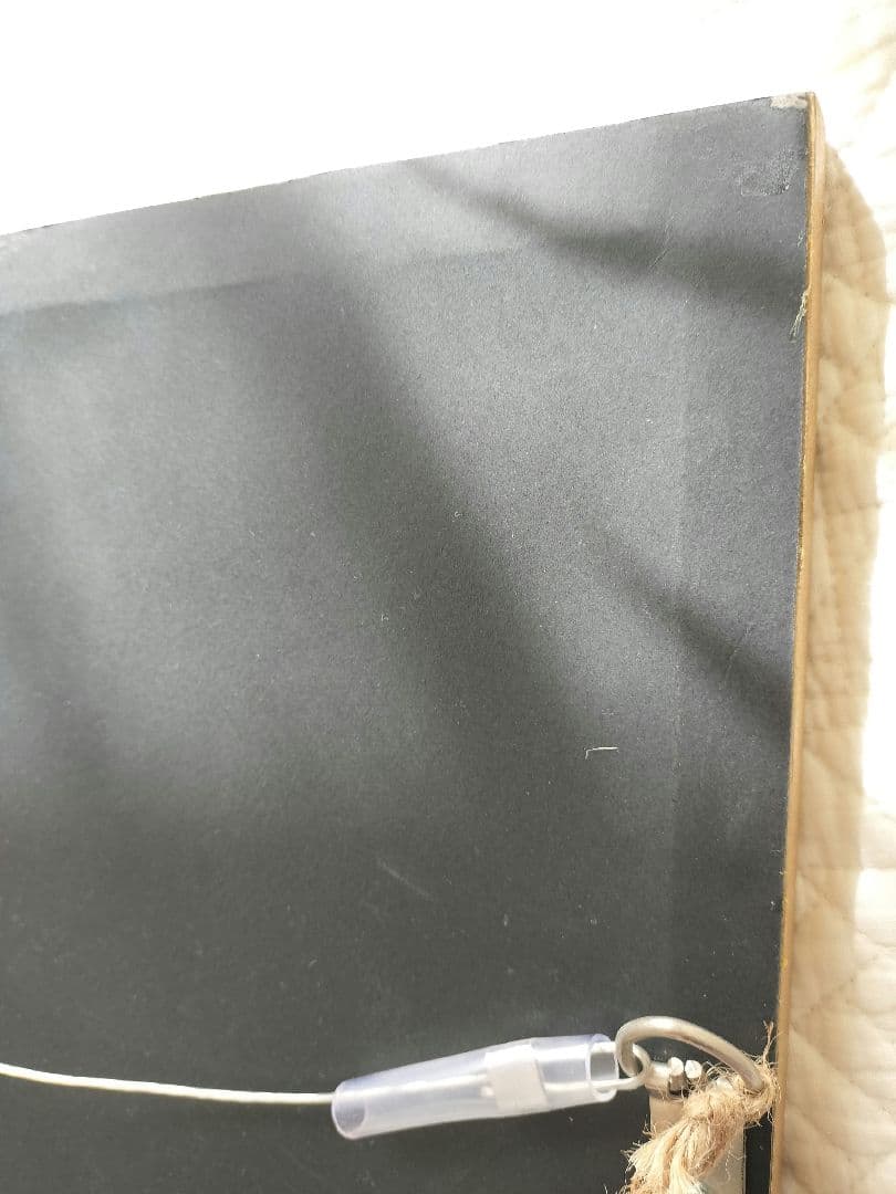 francfranc リップスティックアート作品 金色フレーム付き