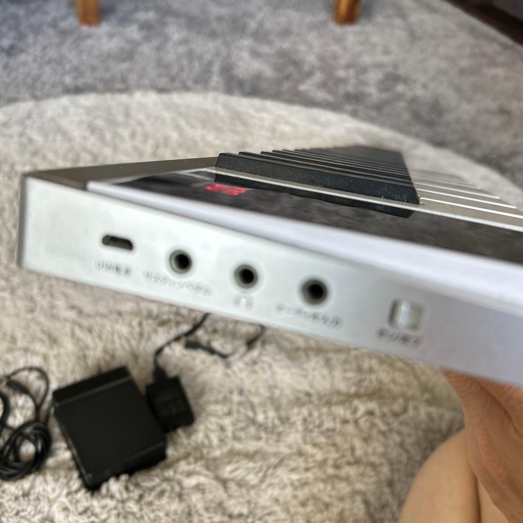 61鍵 デジタルキーボード 本体　充電で野外でも！