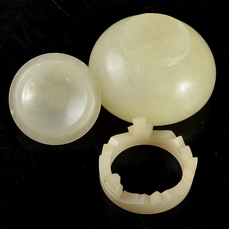 中国　玉石彫刻　小さな三足香炉　蓋炉　V　6621