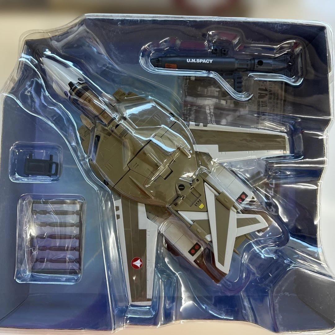 【未組立】BANDAI 1/55 VF-1A バルキリー可変戦闘機 マクロス