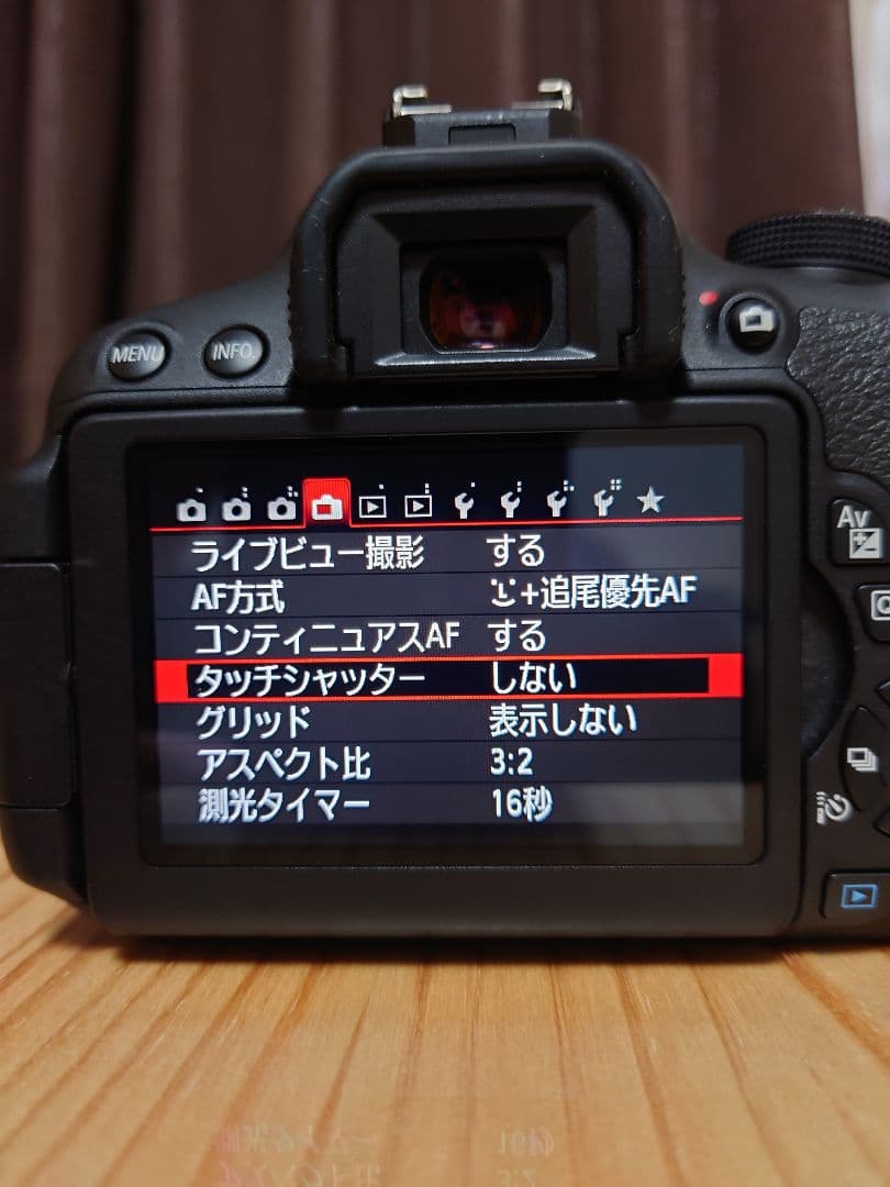 美品 Canon キャノン EOS Kiss X7i シャッター数 約1606回