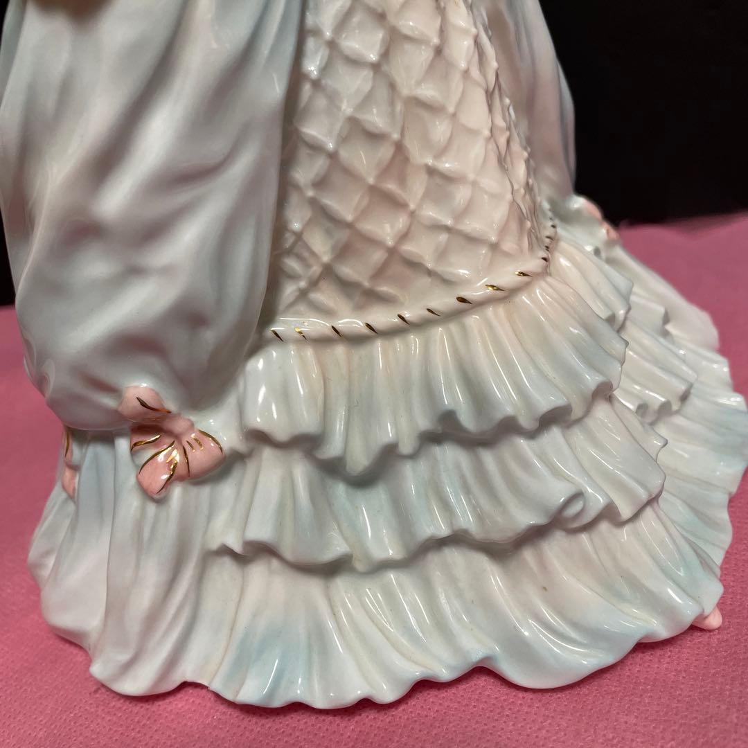 COALPORT コールポート マリーアントワネット フィギュリン フィギュア