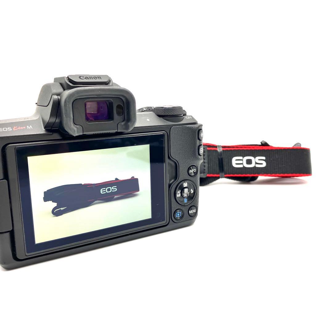 Wi-Fi対応♪ Canon EOS Kiss M ブラック 15-45mm