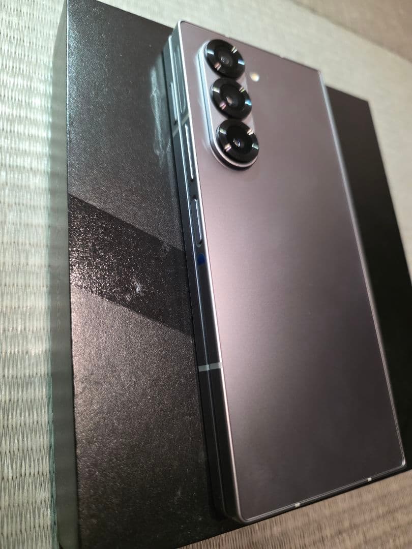 GalaxyZFold6 512GB 超美品　ドコモ　Sペン付き　国内版