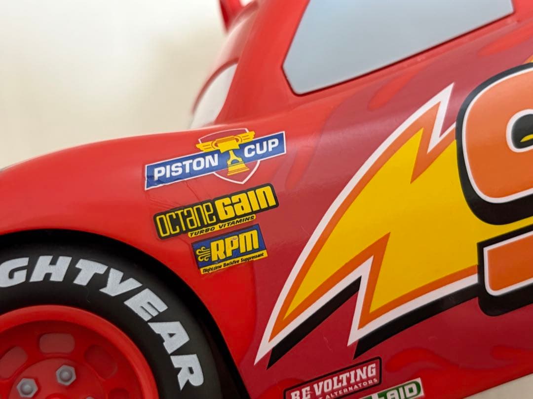 【美品・中古】東京ディズニーリゾート　ポップコーンバケット　カーズ