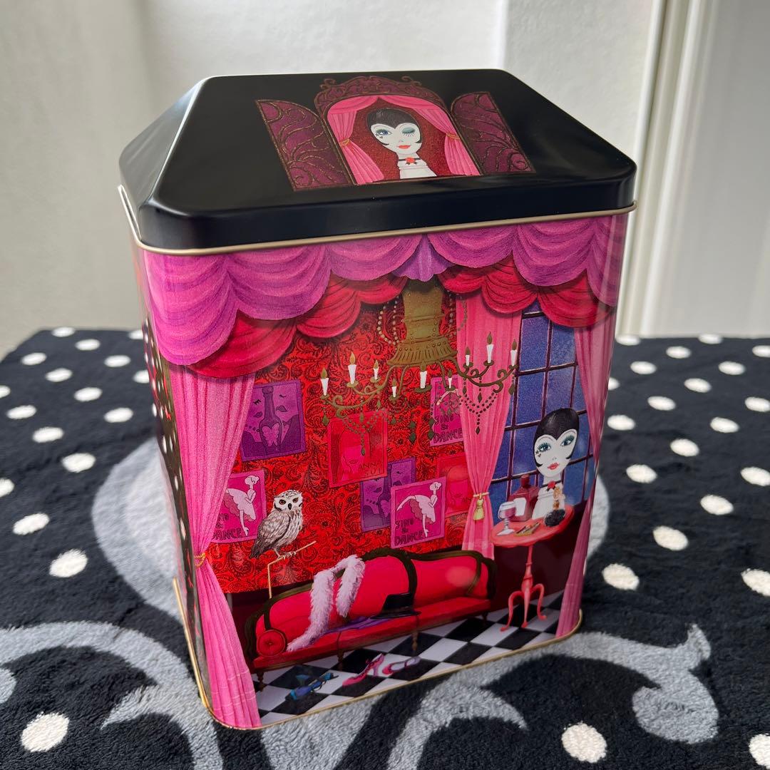 ANNA SUI アナスイ ドーリー メイクアップコフレ 缶 2個セット