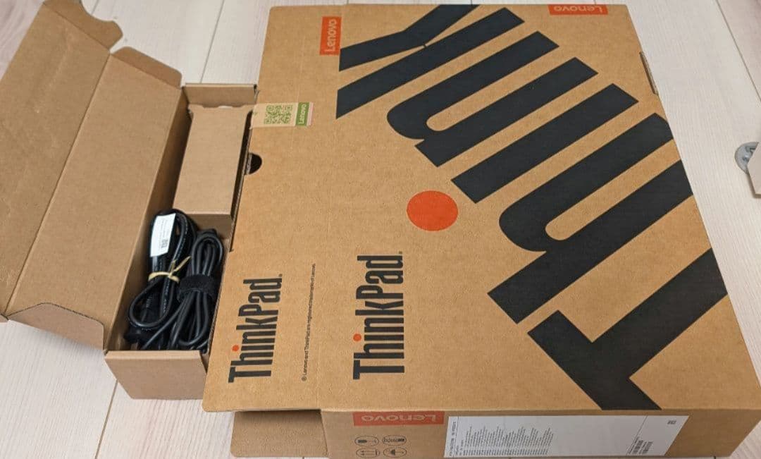 Windowsノート本体 ThinkPad Ryzen 7 ZEN4 32GB DDR5 1TB NVMe