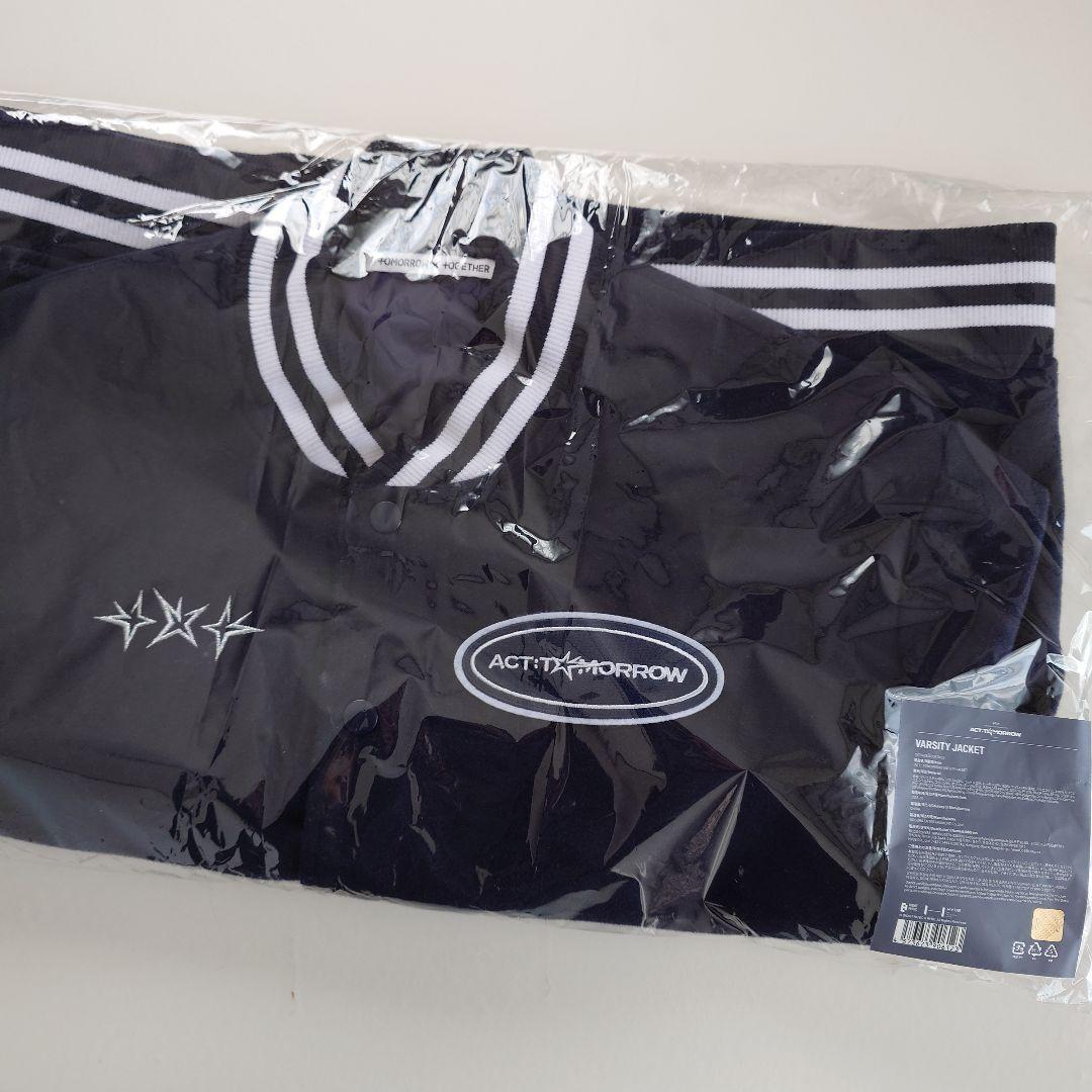 アイドル TXT ACT : TOMORROW VARSITY JACKET