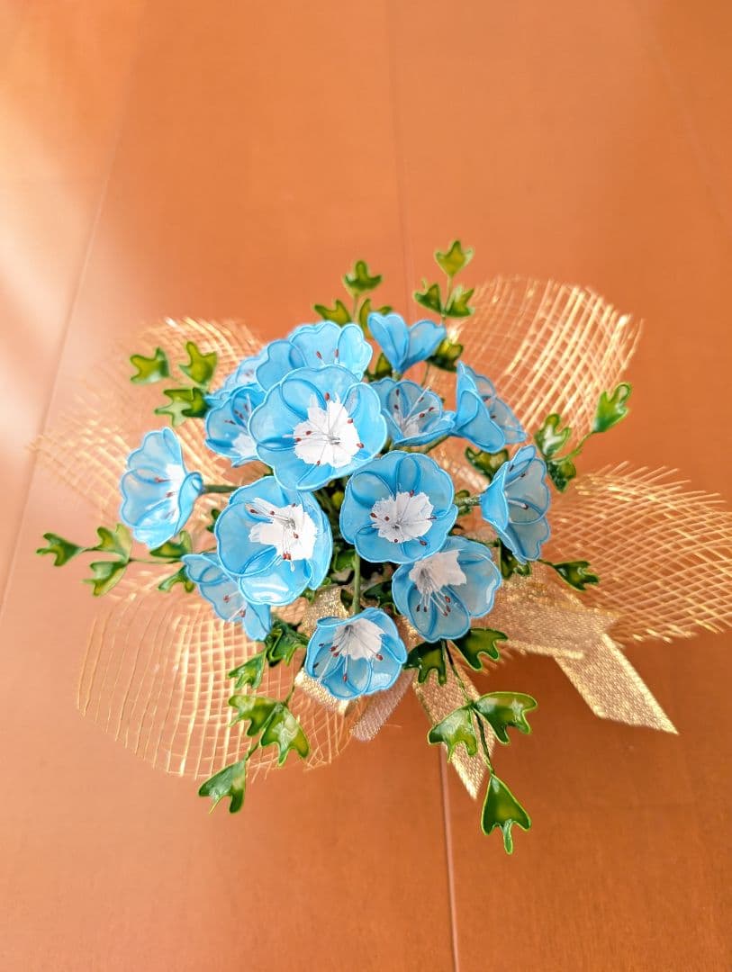 アメリカンフラワーネモフィラのアレンジメント