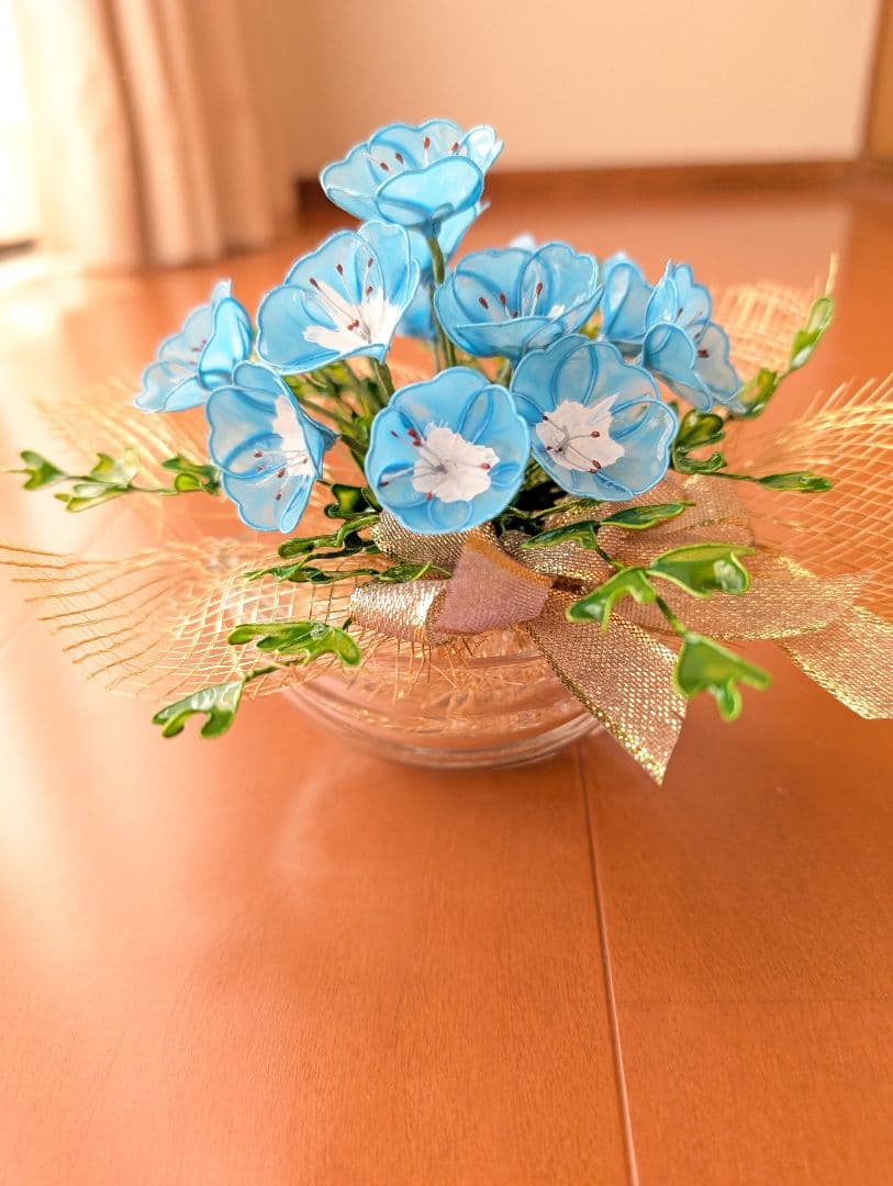 アメリカンフラワーネモフィラのアレンジメント