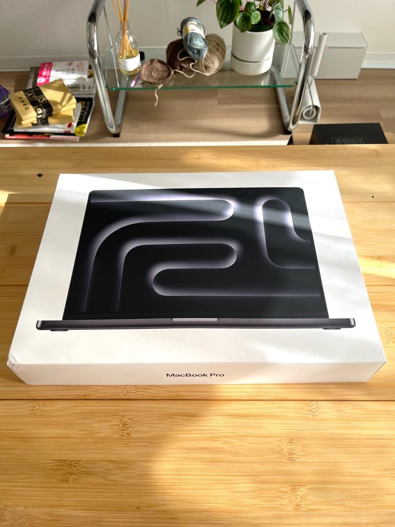 MacBookPro M4 Max 128GB 1TB 16インチ