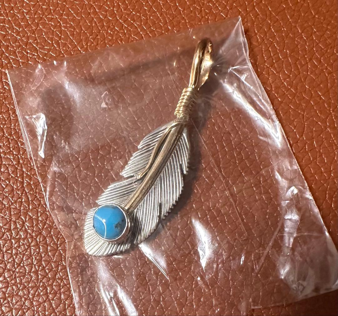 ナバホ族 羽根12KGF ターコイズ付きペンダント