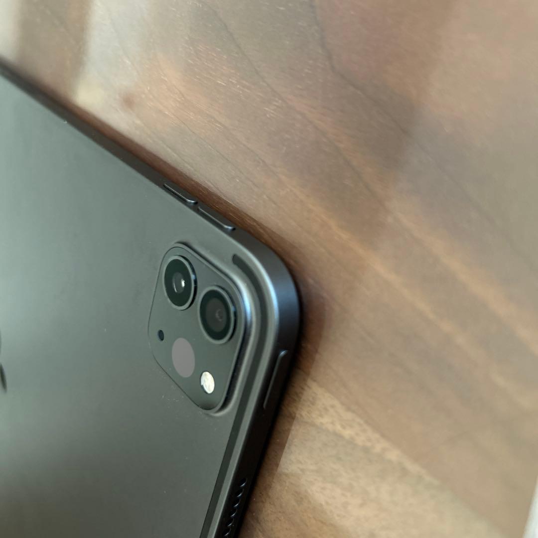 【EM】iPad Pro 11第3世代(バッテリー100%) | 付属品