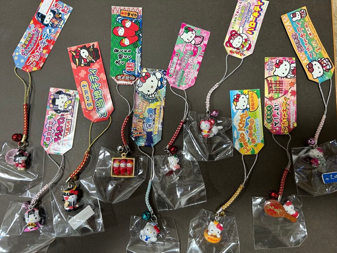 ハローキティ ご当地ストラップ 10個セット