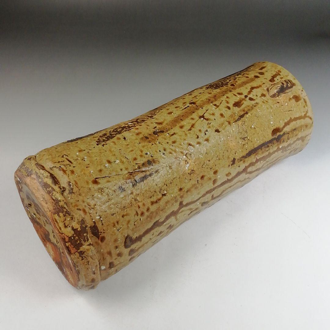 Ｗ２９１　花入　『萩焼』『伊羅保釉鉄彩　花入』『野坂康起 造』共箱　茶道具　花器