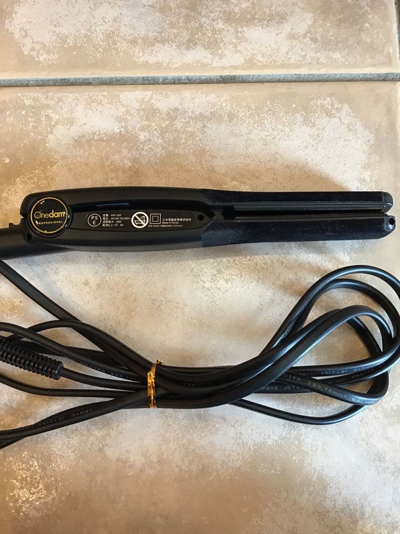 美品ワンダム ストレートアイロン onedam 【AHI-252BK・正規品】