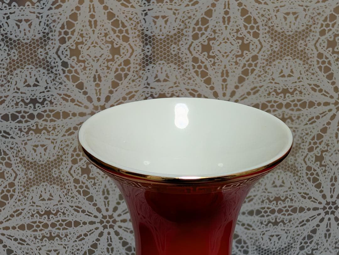 現代中国美術　工藝品　飾り壺　花瓶　レッド　台/箱付