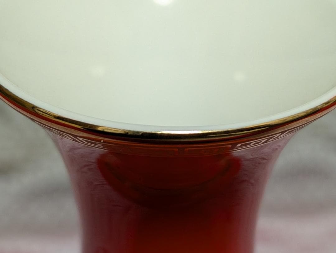 現代中国美術　工藝品　飾り壺　花瓶　レッド　台/箱付