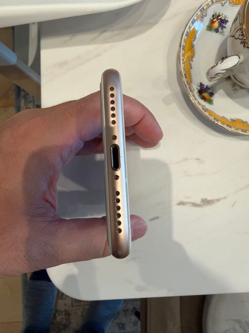 Apple iPhone 8 本体 64GB ピンクゴールド　動作確認済