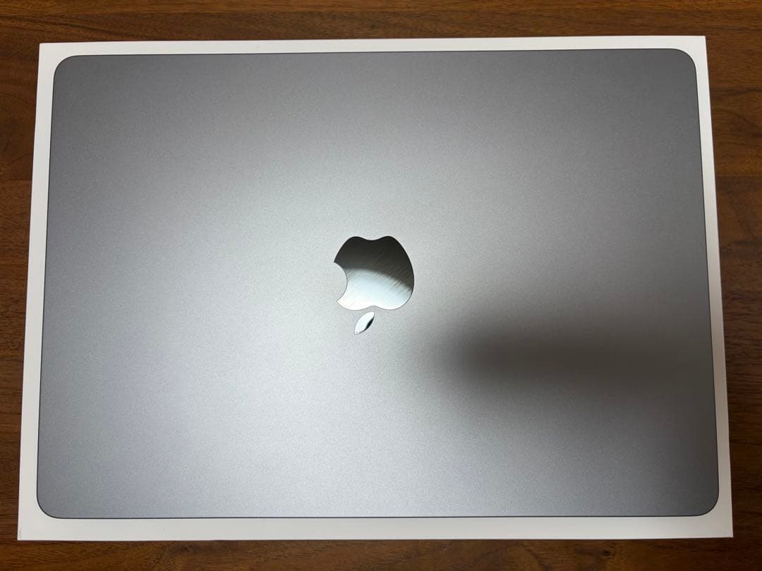 超美品❗️MacBook Air 2022 M2チップ 512GBスペースグレイ