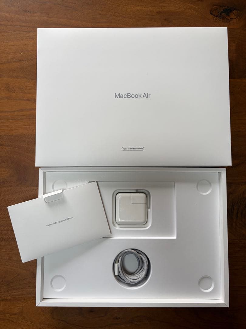 超美品❗️MacBook Air 2022 M2チップ 512GBスペースグレイ
