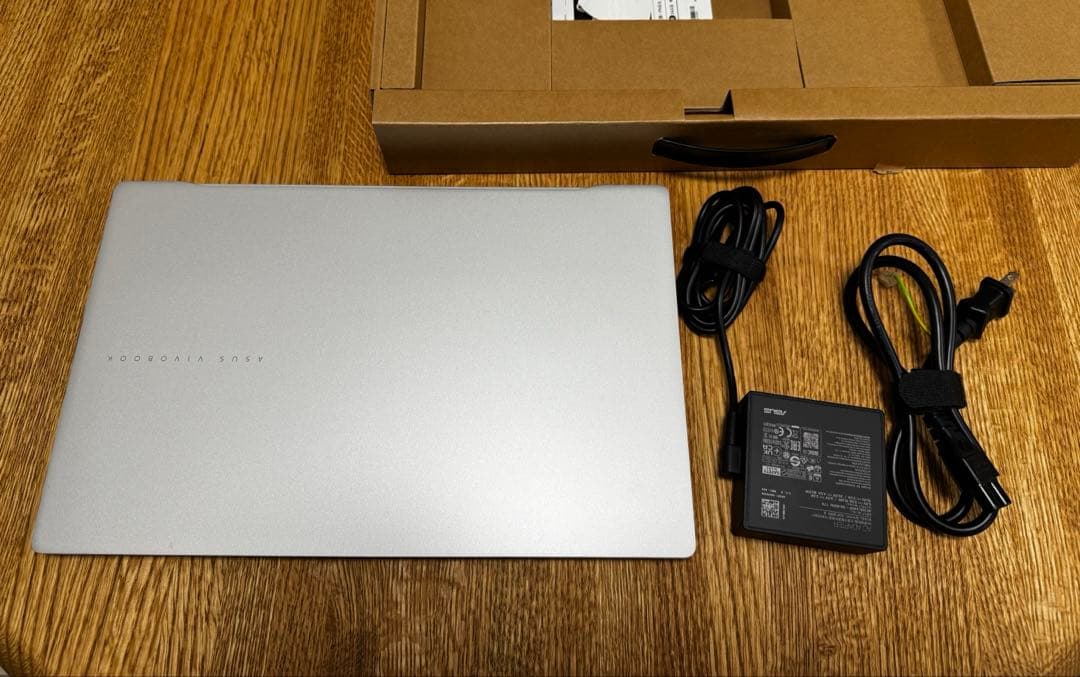 Windowsノート本体 ASUS Vivobook S 15 (S5507) Copilot+ PC