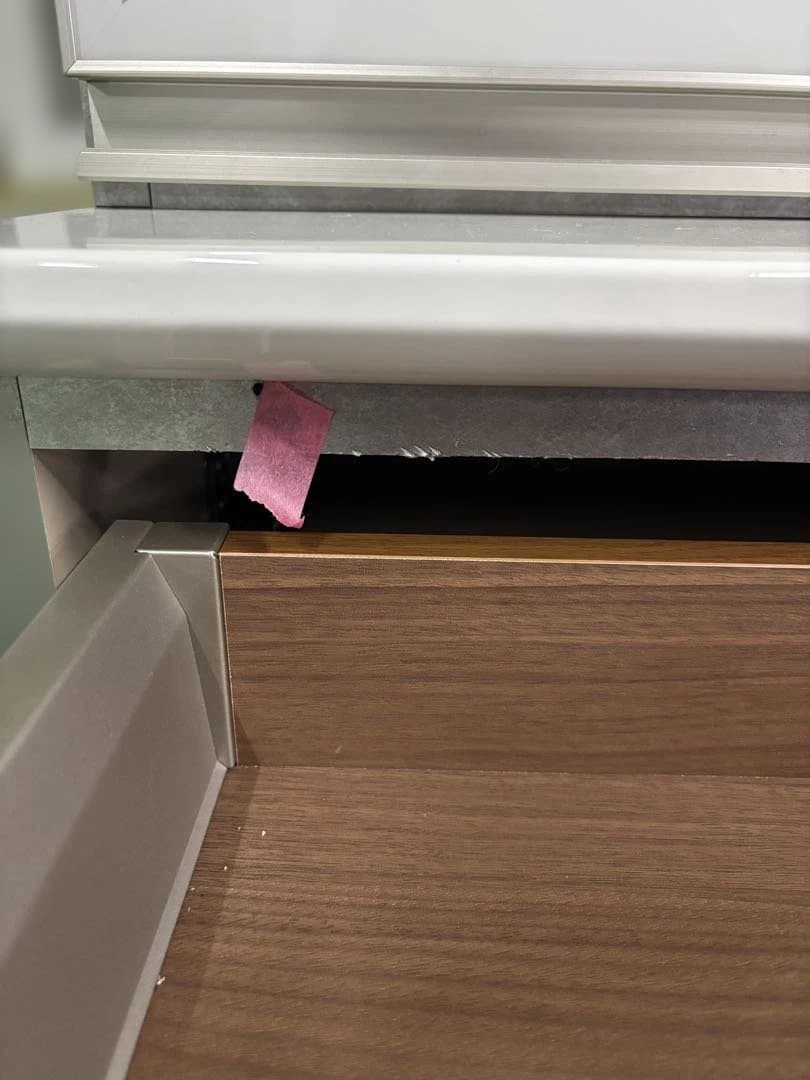 直接引き取り可能 キッチン収納キャビネット ガラス扉付き 綾乃製作所 家具