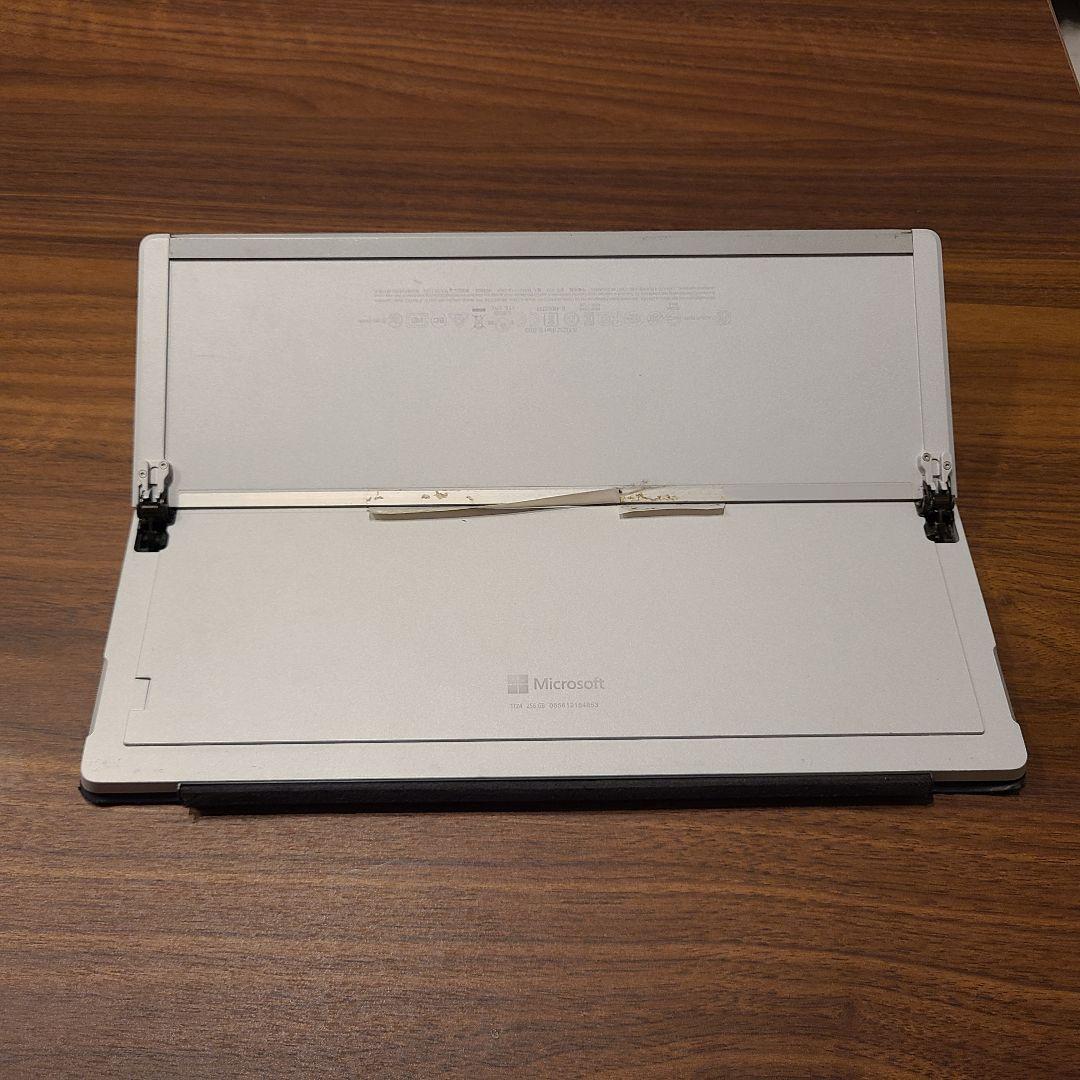 Surface Pro4 （タイプカバー、充電器つき）