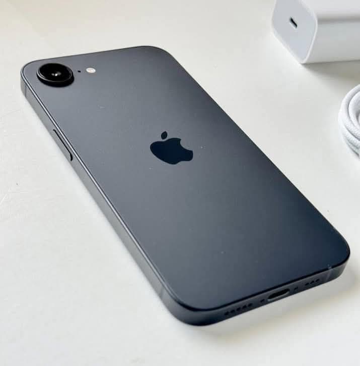 抹茶くず餅バッテリー容量100%Apple iPhone 16e