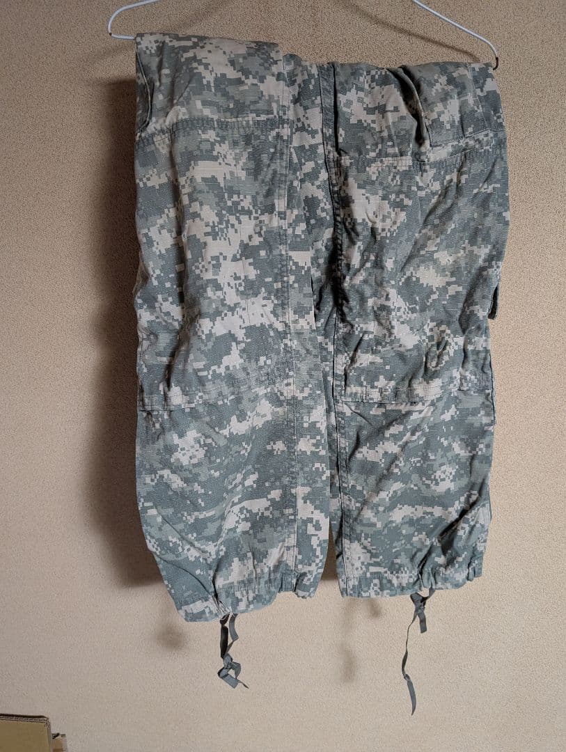M65フィールドジャケットS-R ACUデジタルカモ 米軍実物S-Rパンツオマケ