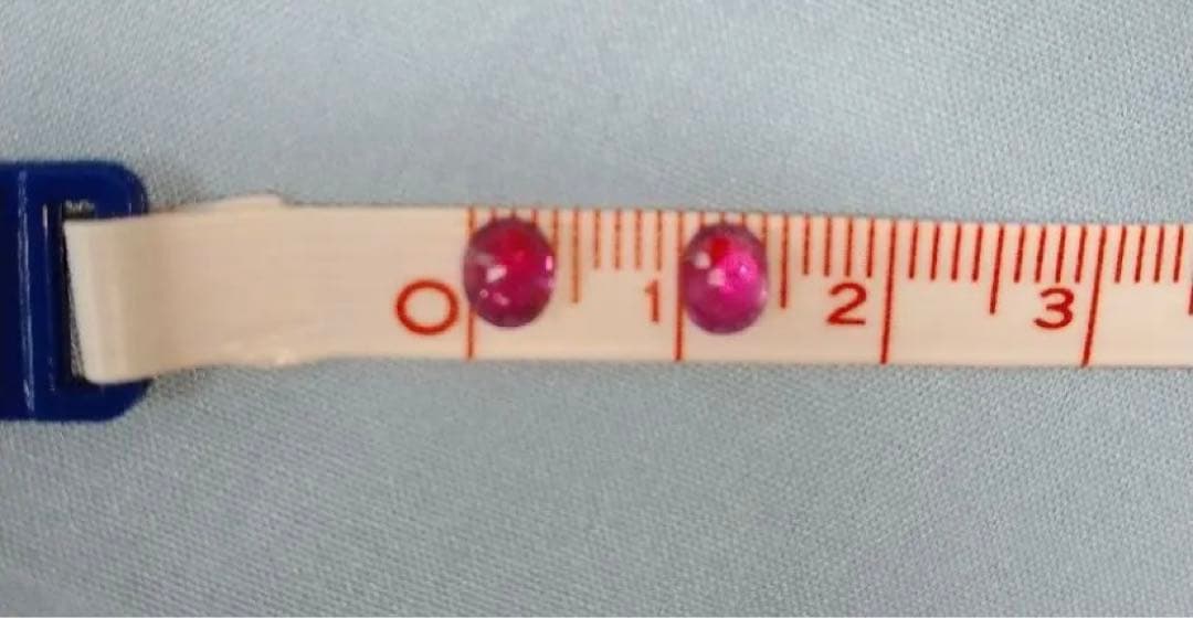 天然ルービピアスルース　天然色　非加熱無処理　ミャンマー製 1.1ct