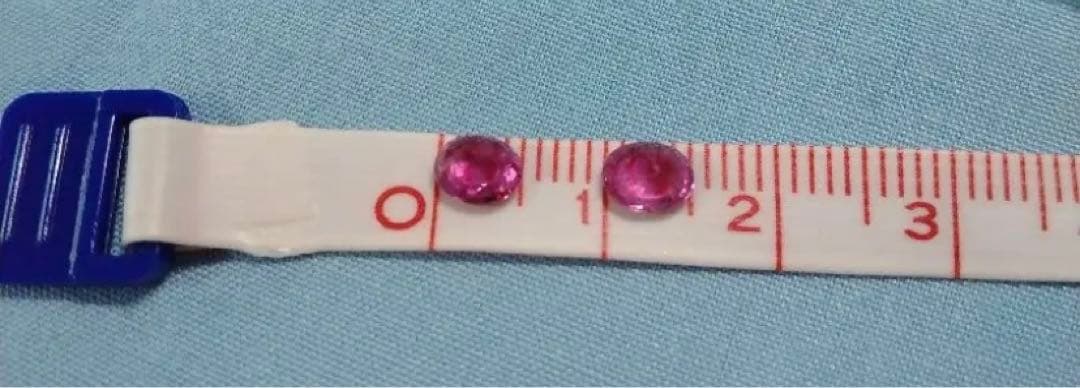 天然ルービピアスルース　天然色　非加熱無処理　ミャンマー製 1.1ct